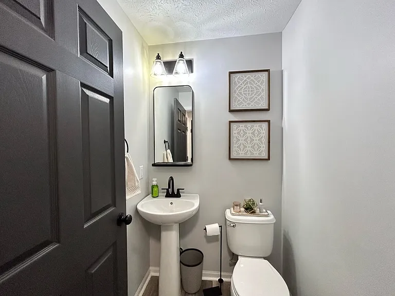 1197 N Yorkshire Dr — Photo 6