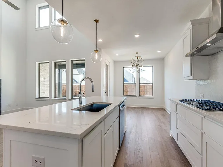 4421 Bandera Dr — Photo 10
