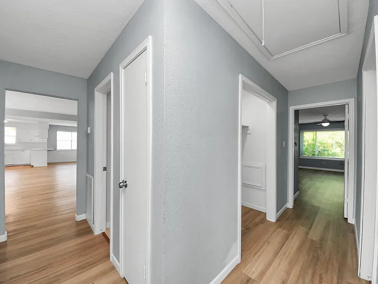 16502 N Mediterranean St — Photo 23