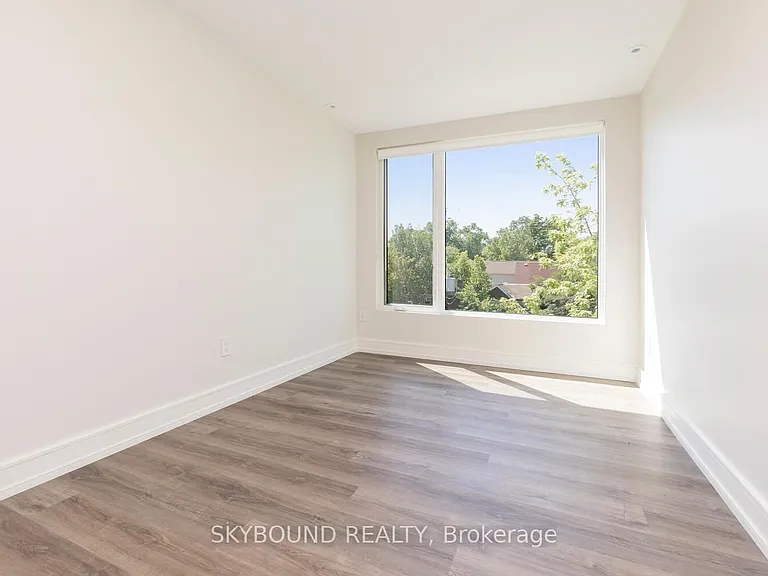 109 Rhodes Ave #4 — Photo 21