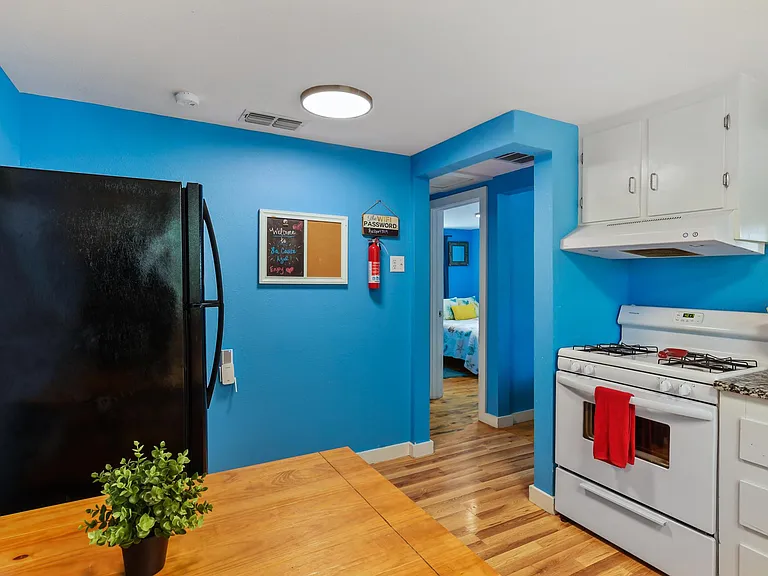 822 N Ann St — Photo 13