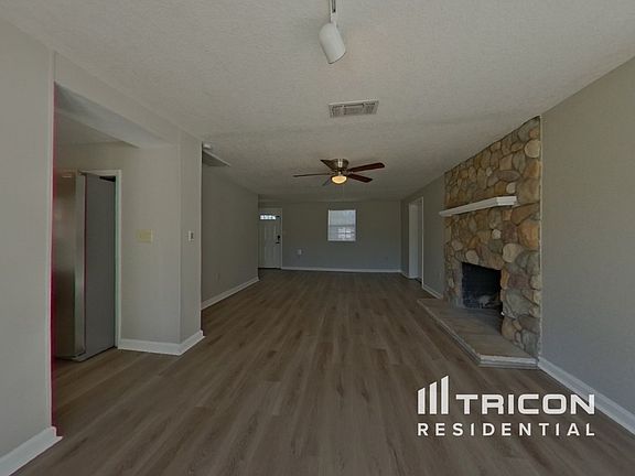 4th image of 409 46th St W