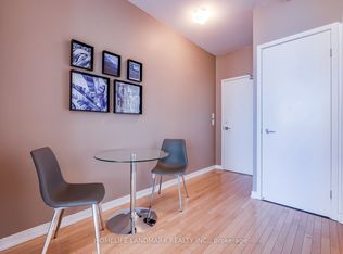 14 York St #1807, Toronto, ON
