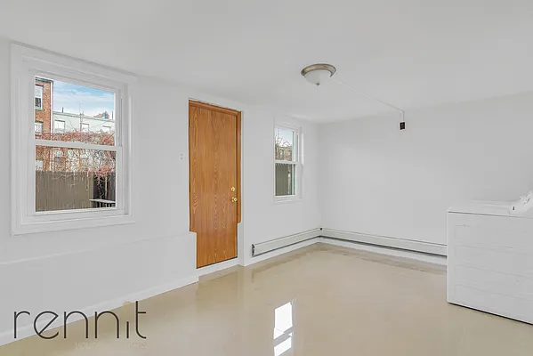 Rented by Rennit Inc. | media 7