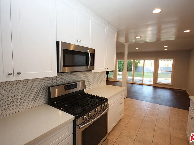 2766 Dunleer Pl — Photo 7
