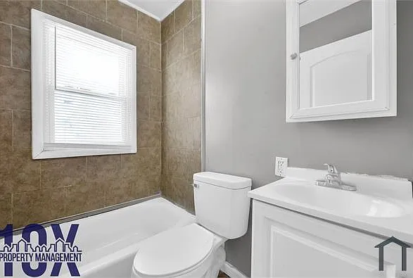 1097 21st Ave — Photo 21