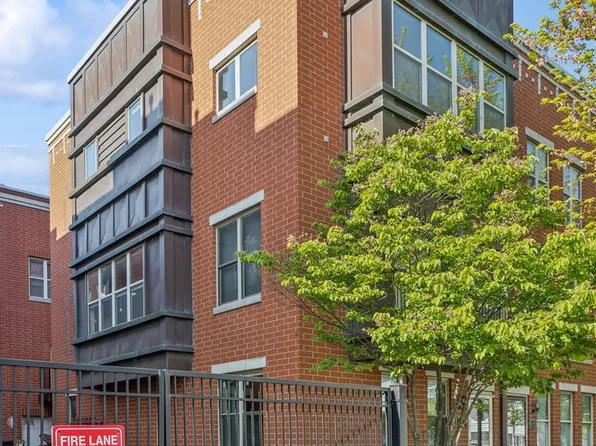 343 E 25th St, Chicago, IL 60616