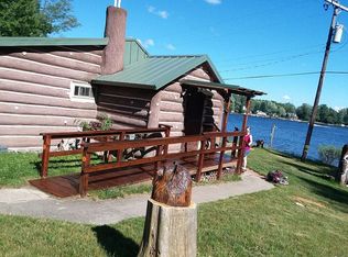 4825 Sylvan Grove Dr, Gladwin, MI 48624