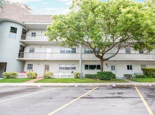 2440 World Parkway Blvd APT 4, Clearwater, FL 33763