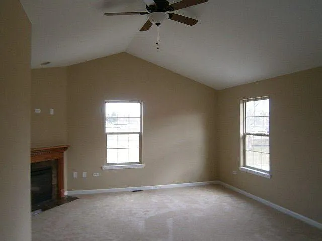 15400 Greenwood Rd — Photo 4