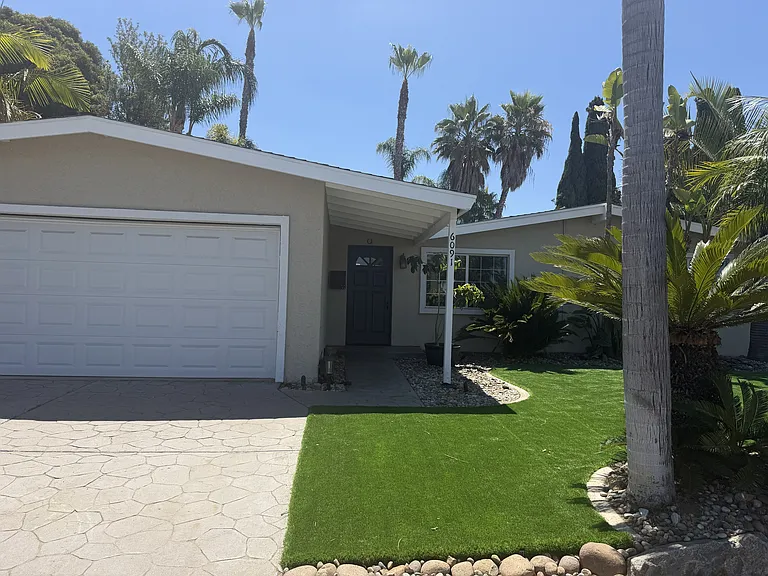 6091 Howell Dr — Photo 1