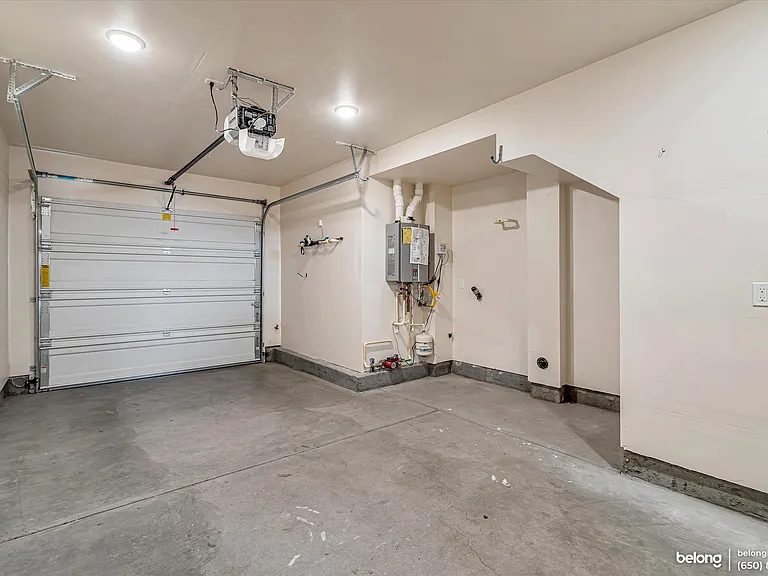 389 Basswood Cmn #10 — Photo 26
