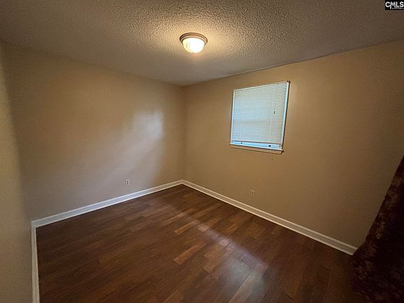 5th image of 7247 Holloway Rd