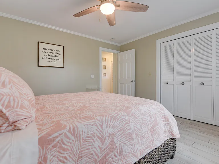 320 W Indies Dr — Photo 7