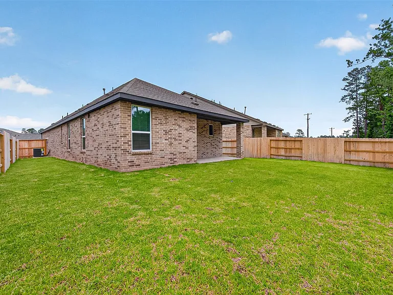13071 Pine Trace St — Photo 36