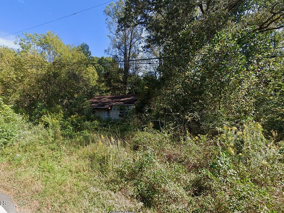 2nd image of 140 Evans Lake Rd