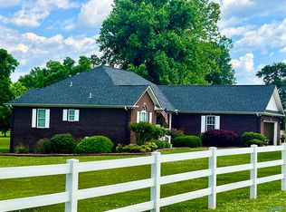 14 Formby Rd, Horton, AL 35980