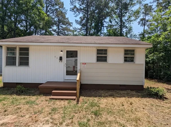 803 Candlewood Dr, Kinston, NC 28501