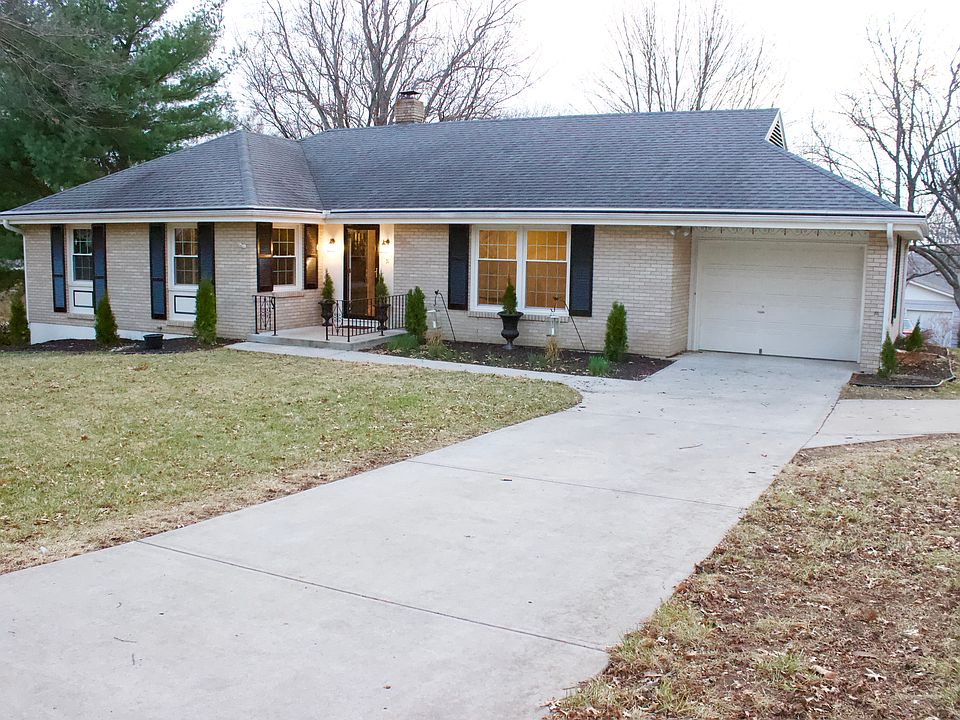 1st image of 51 Maple Dr