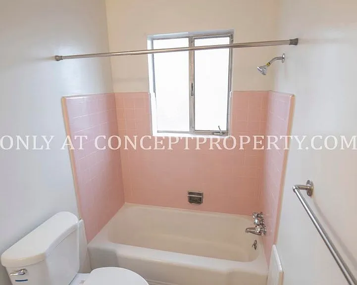227 E St — Photo 87