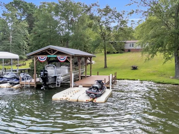 329 Southpoint Harbor Dr, Chappells, SC 29037