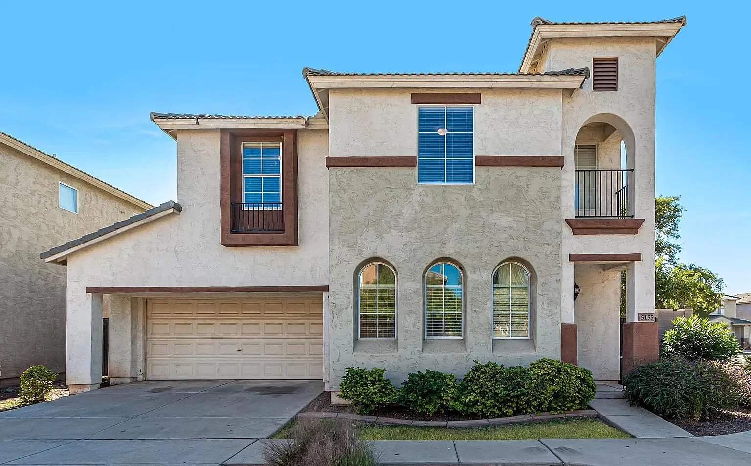 4 bed, 2.5 bath, 1600 sqft, $1,650 — Photo 2