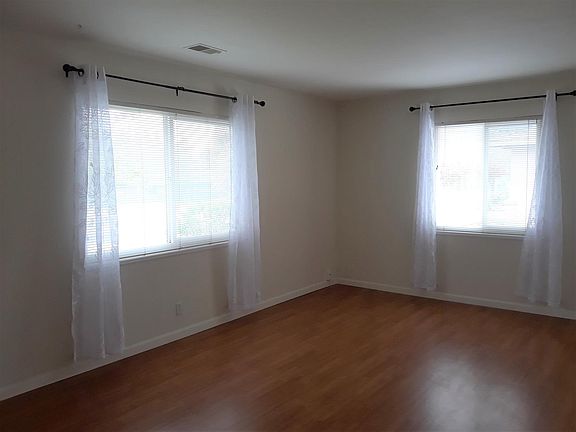 2nd image of 1694 Hester Ave