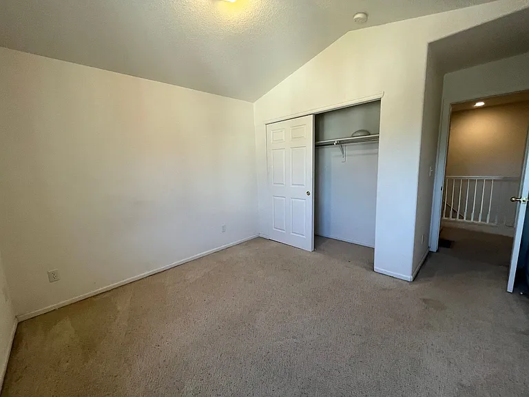802 Waterglen Dr #E22 — Photo 13