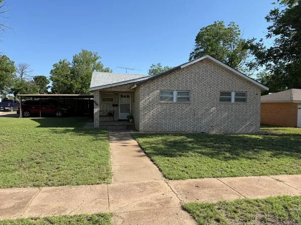 902 E 16th St, Colorado City, TX 79512