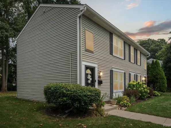 1614 Orchard Dr, Canton, MI 48188