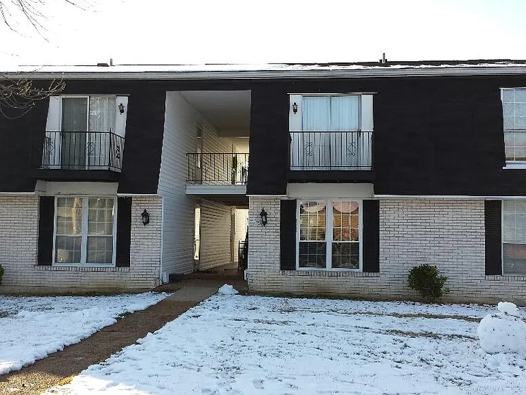 613 Monroe St — Photo 1