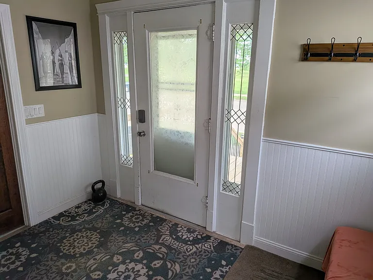 627 N Union St #B — Photo 5