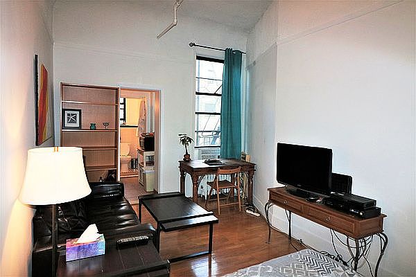 1st image of 315 W 77th St #A2a