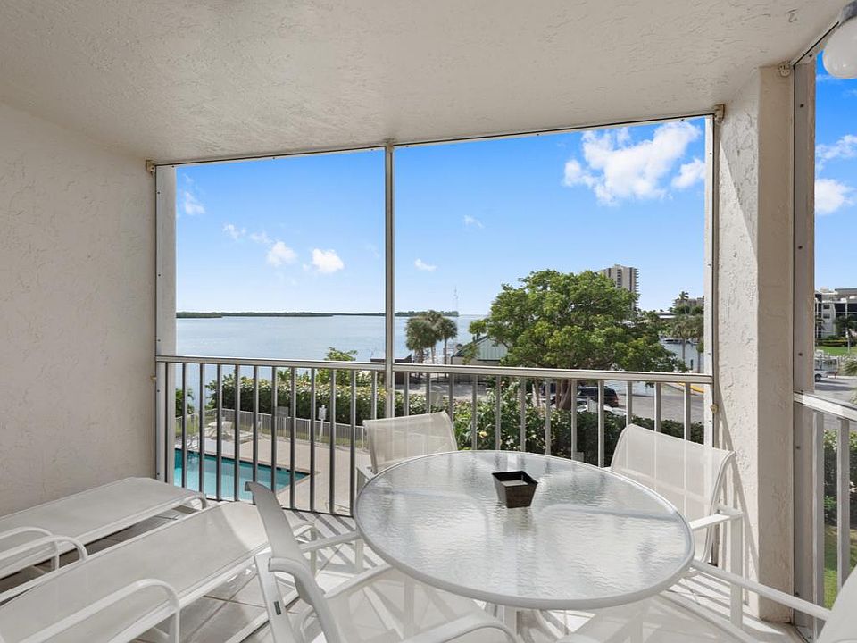 1st image of 901 Collier Ct #5-303