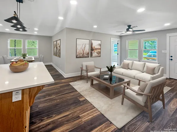 390 W Park St., Vidor, TX 77662