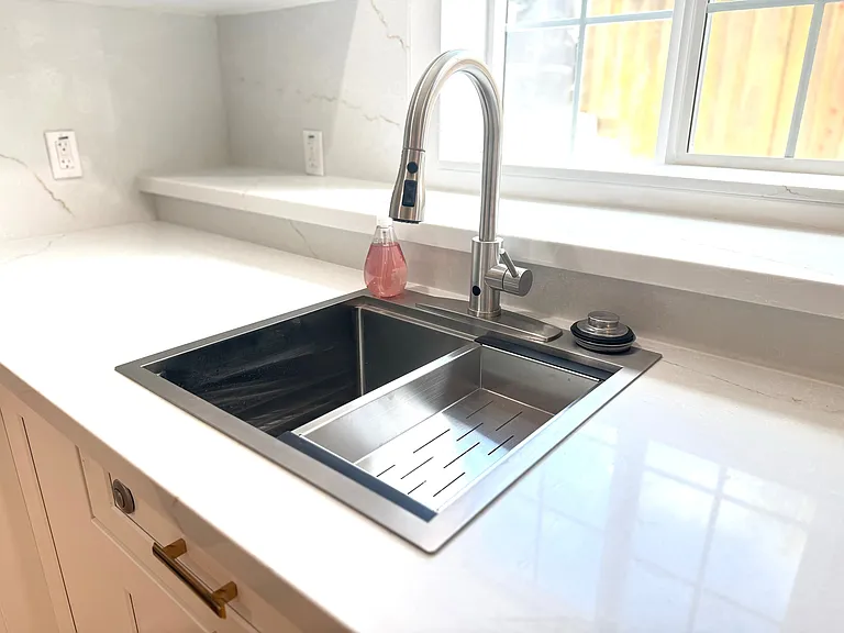 705 Spruce Ave — Photo 8