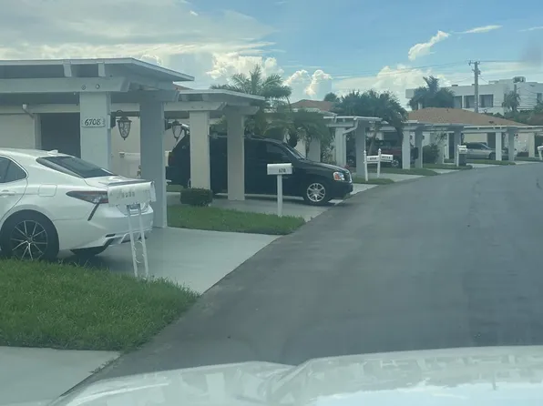 6744 Moonlit Dr, Delray Beach, FL 33446