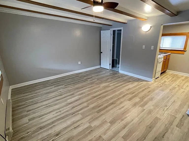 610 Commonwealth Ave — Photo 4
