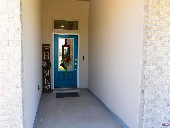 2nd image of 7458 Scarlet Oak Dr