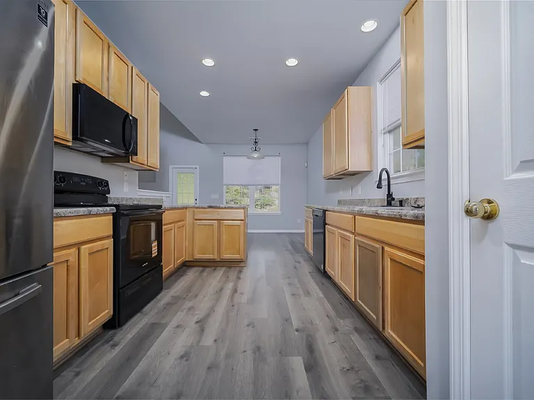 1030 Boxelder Ln — Photo 9