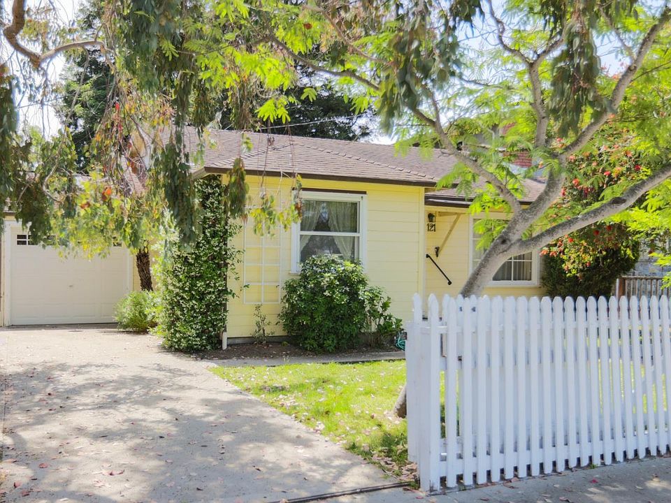 2nd image of 121 Plateau Ave