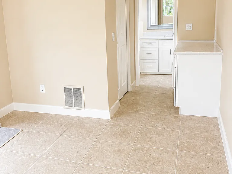 2958 Dundee Dr — Photo 7