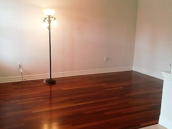 4th image of 1538 Lake Polo Dr