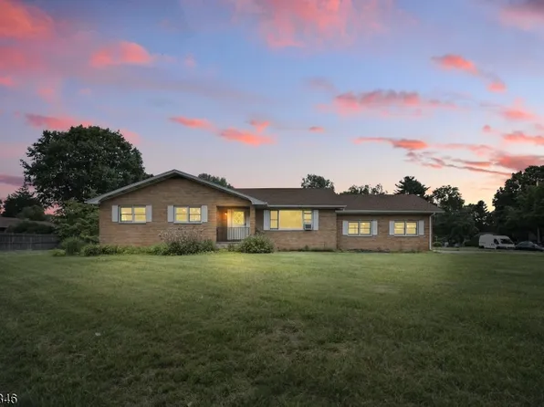 89 S Hillside Ave, Roxbury Twp., NJ 07876