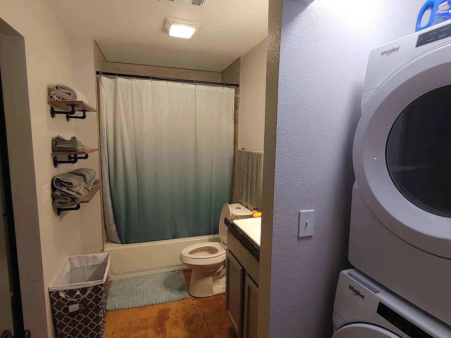 2 bed, $850 — Photo 2
