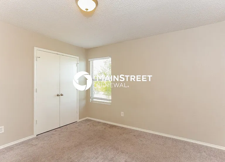 3011 Clemente Dr — Photo 9
