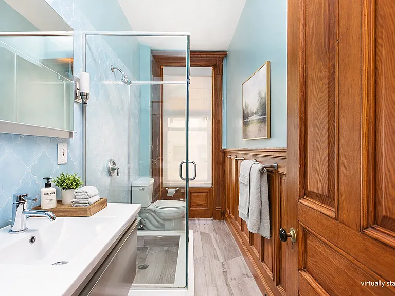 137 Manhattan Ave #1 — Photo 11