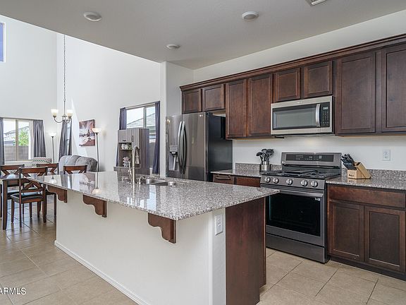 5th image of 16189 W KENDALL Street