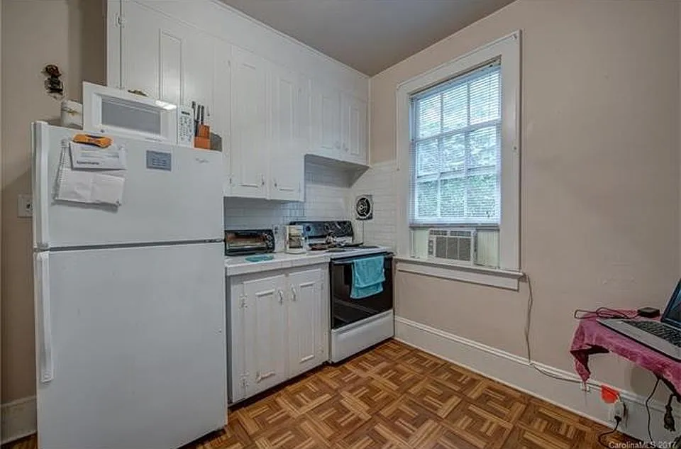 506 S Lee Street - B — Photo 2
