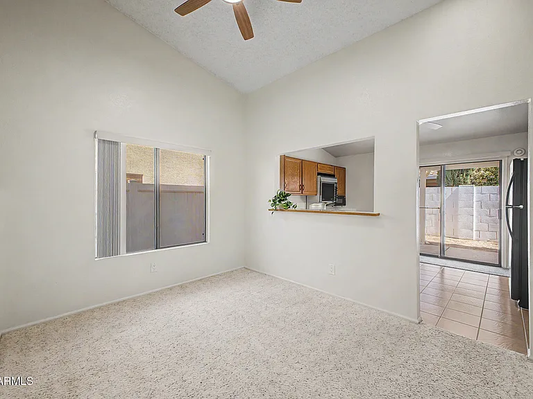 3510 E Hampton Ave #17 — Photo 27
